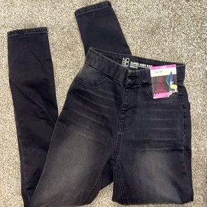NWT No Boundaries Super High Rise Jegging XS(1)
